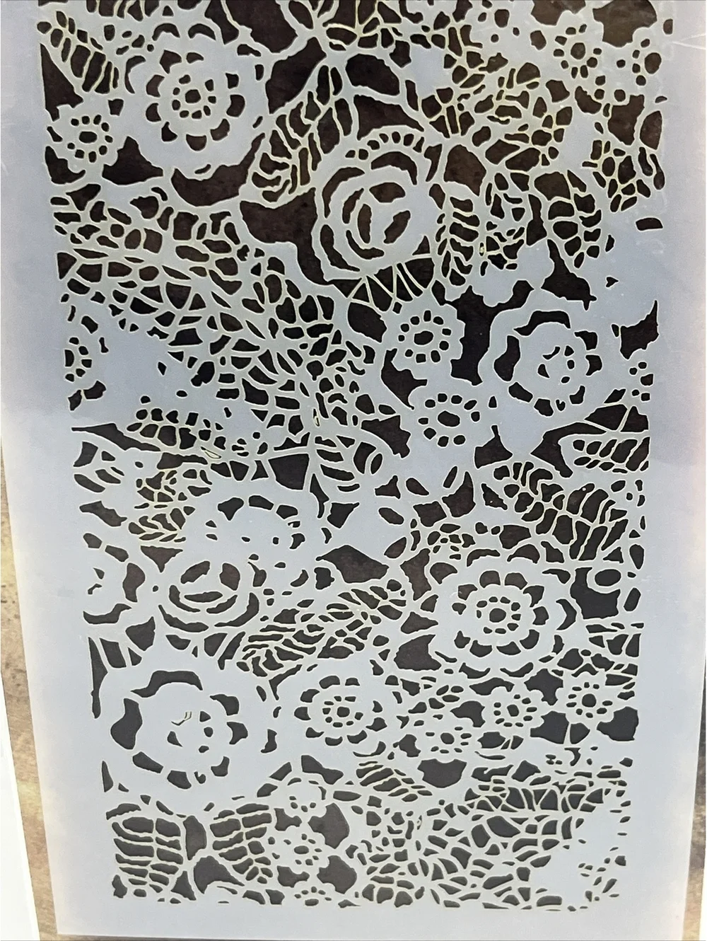 Tim Holtz Layered Stencil 4.125 Inch X 8.5 Inch-Doily Flowers Lace THS018